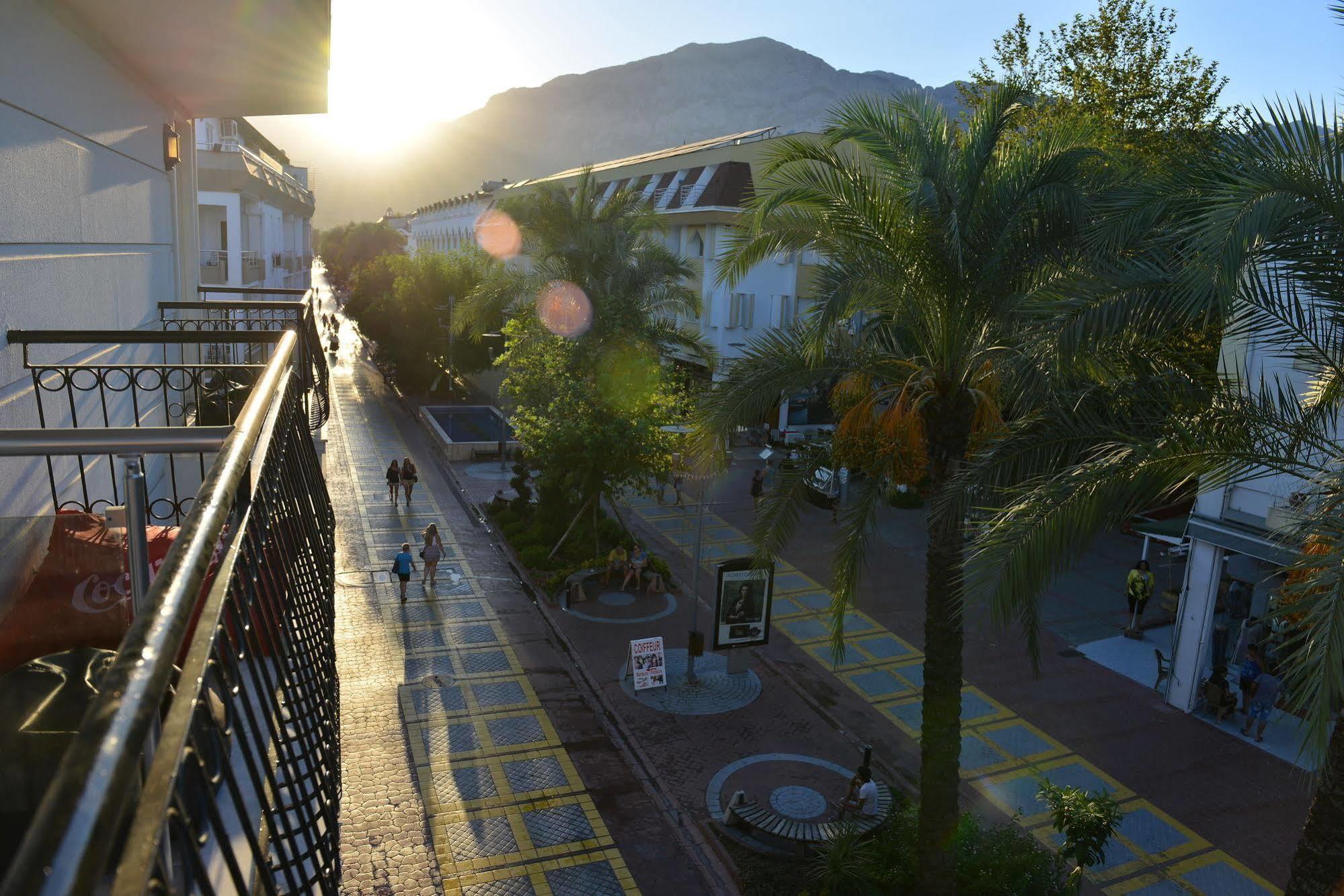 קמר Cekmen Hotel מראה חיצוני תמונה
