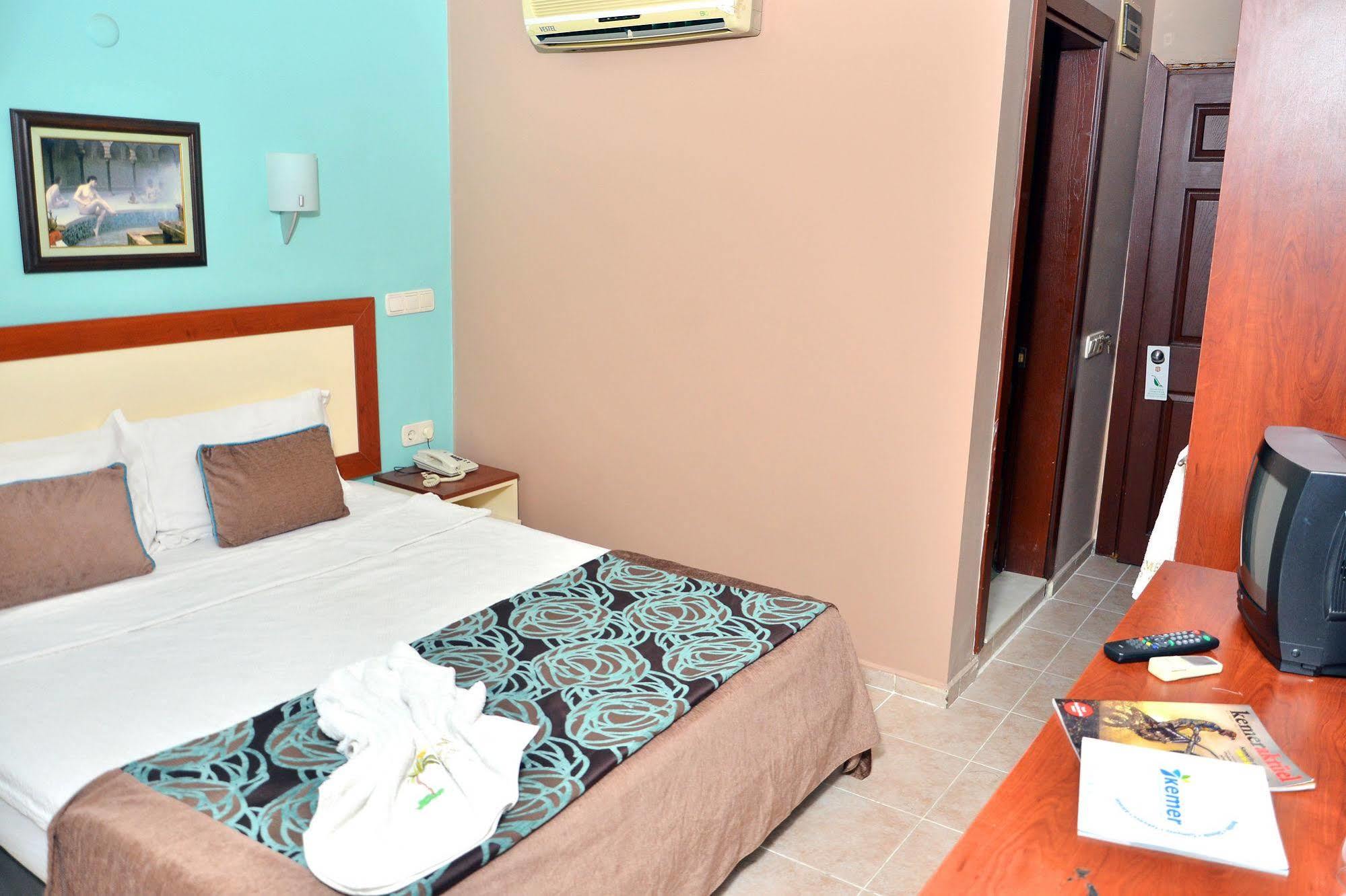 קמר Cekmen Hotel מראה חיצוני תמונה